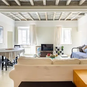 Authentic Monti 5 Mins From Colosseum Apartamento